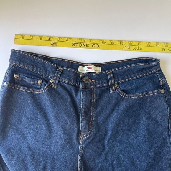 Levi's Perfectly Slimming Straight Leg, Size 14 - Picture 5 of 9